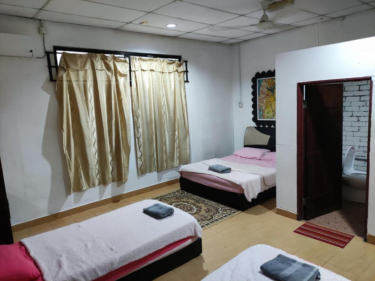 Kencana Guest House Pantai Cenang  Bilik gambar